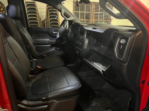 Used 2019 Chevrolet Silverado 1500 LT w/ All-Star Edition image 2