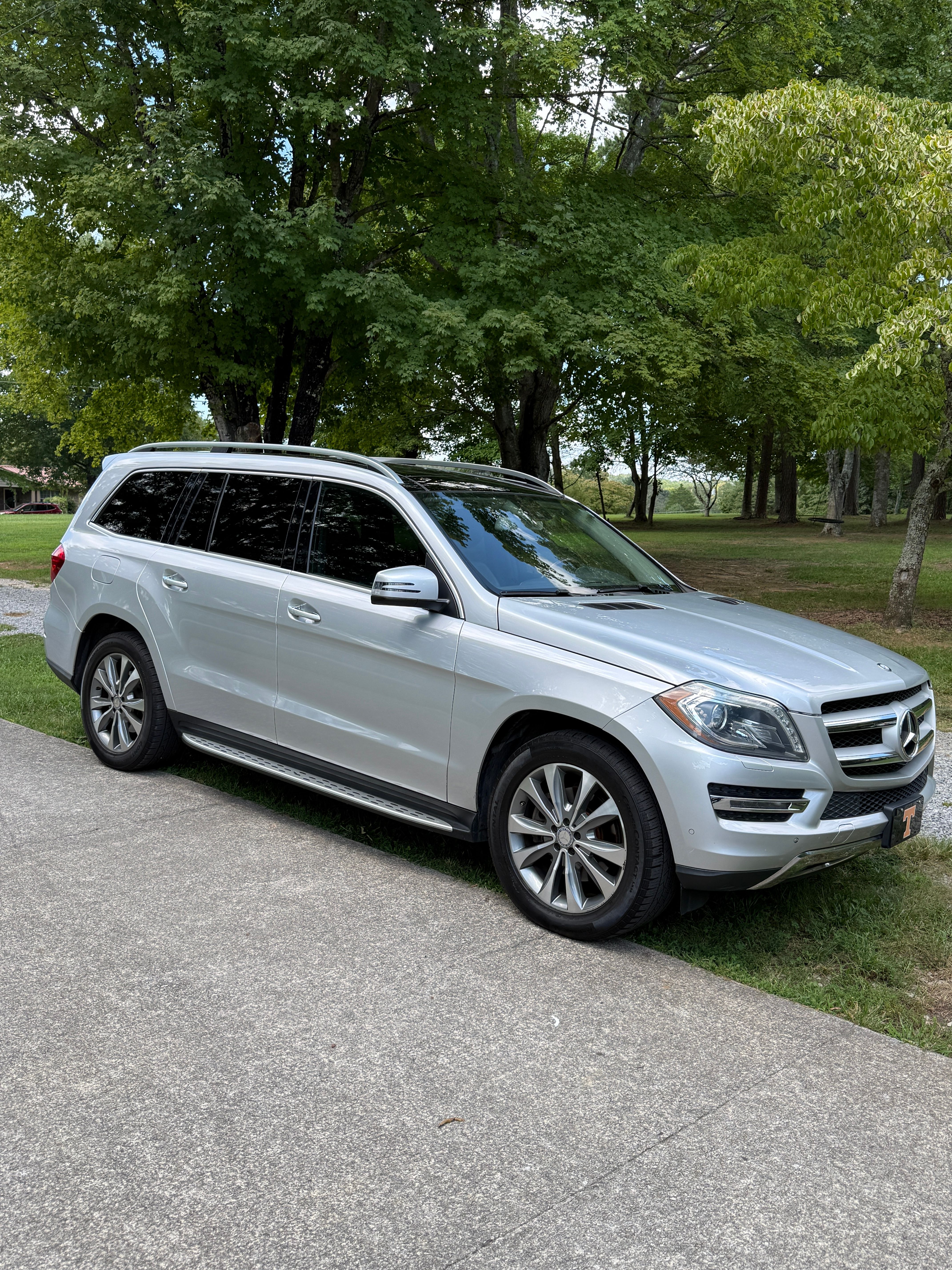 Used 2015 Mercedes-Benz GL 450 4MATIC image 1