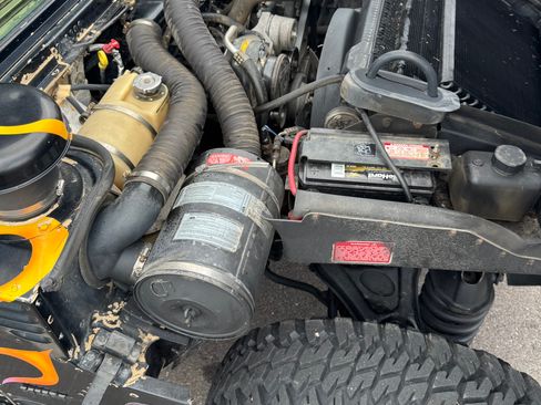 Used 1995 HUMMER H1 4-Door Wagon AWD/4WD image 9