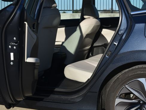 Used 2022 Honda Insight Touring image 16