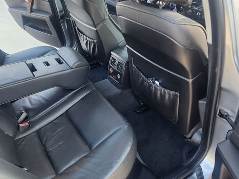 Used 2007 BMW 550i Sedan image 20
