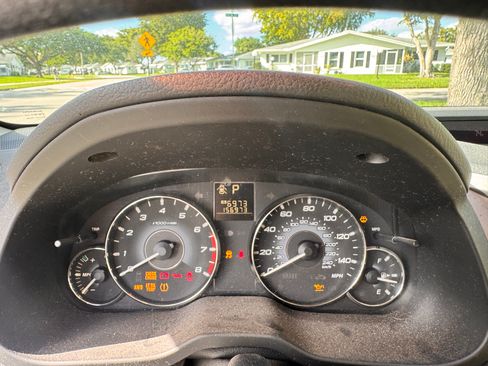 Used 2010 Subaru Legacy 2.5i image 14