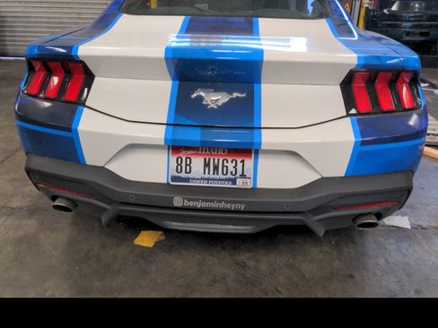 Used 2024 Ford Mustang Coupe image 12