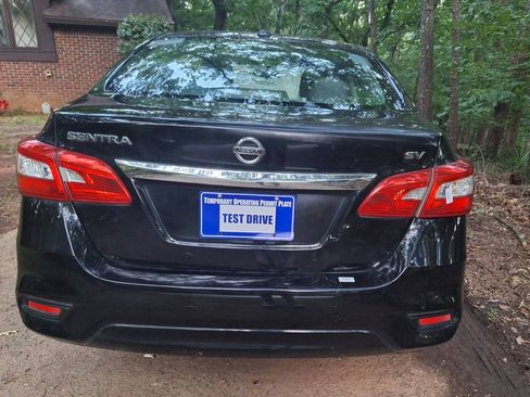 Used 2017 Nissan Sentra SV image 6