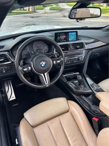 Used 2016 BMW M4 Convertible RWD image 9
