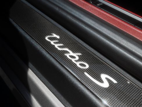 Used 2015 Porsche 911 Turbo S AWD/4WD image 19