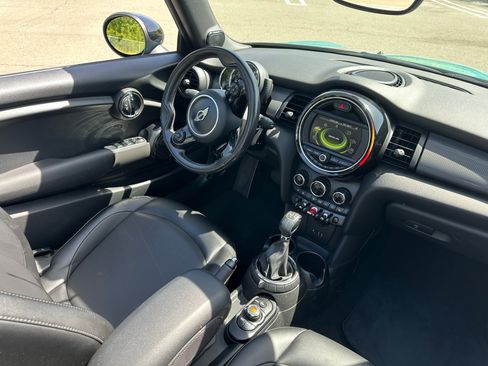 Used 2016 MINI Cooper Convertible image 17