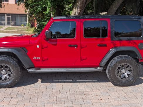 Used 2019 Jeep Wrangler Unlimited Sport S image 1