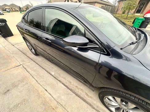 Used 2016 Chrysler 200 S w/ Navigation & Sound Group I image 15