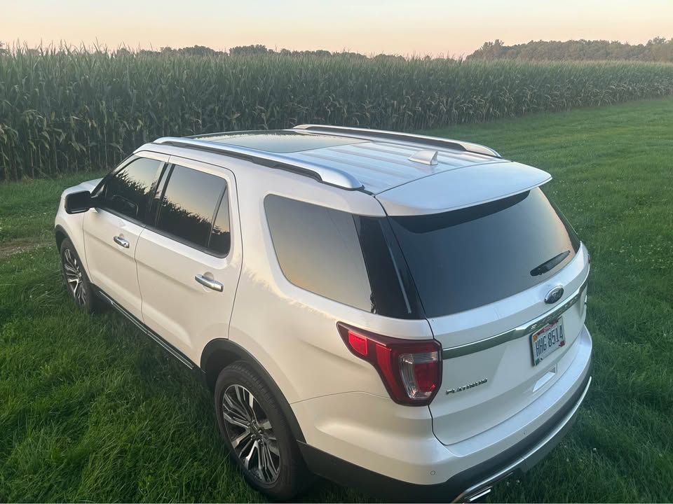 Used 2016 Ford Explorer Platinum AWD/4WD image 5