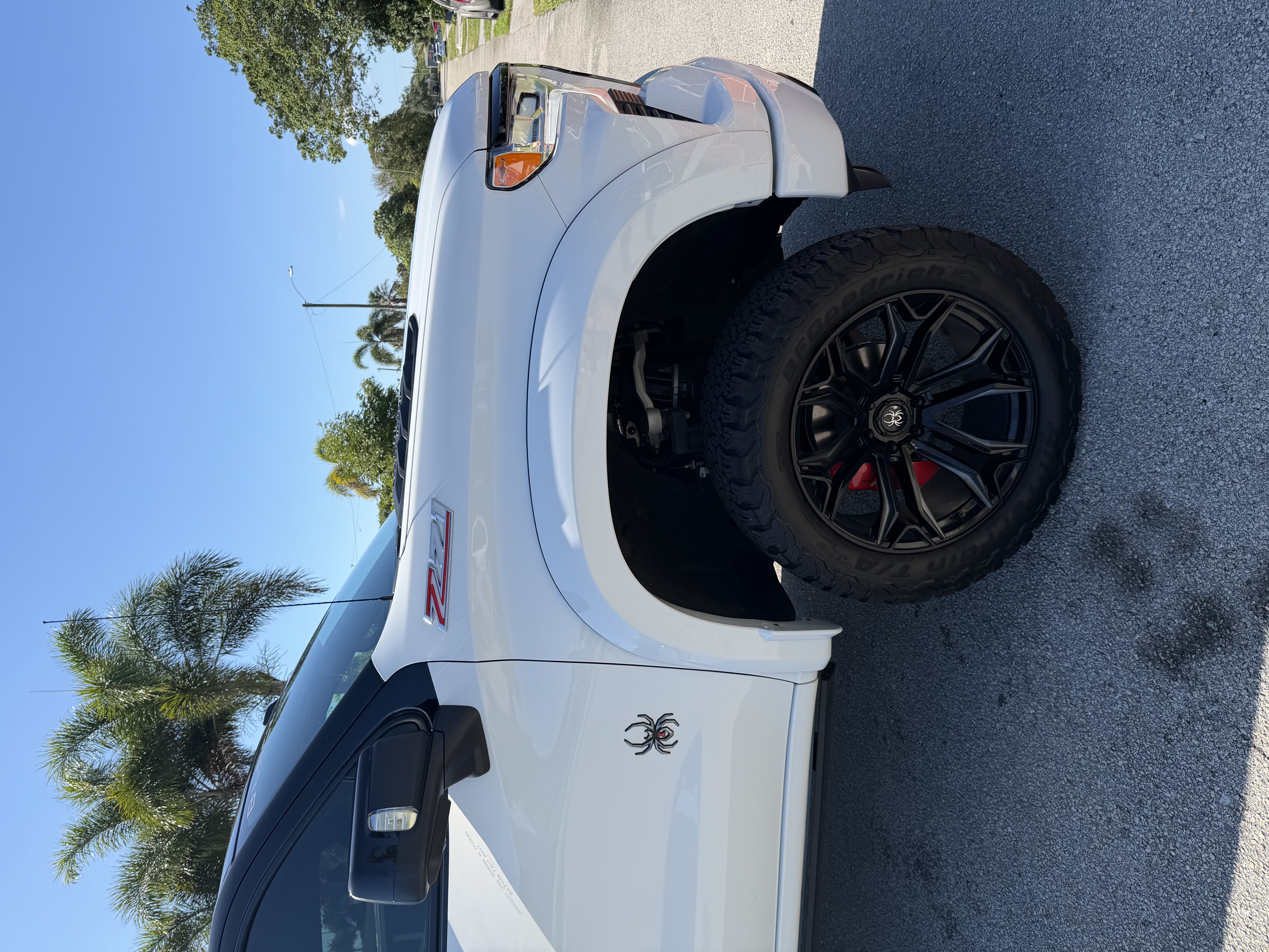 Used 2025 Chevrolet Silverado 1500 RST AWD/4WD image 10