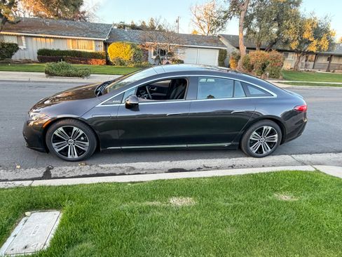 Used 2024 Mercedes-Benz EQS 450+ 4MATIC Sedan image 5