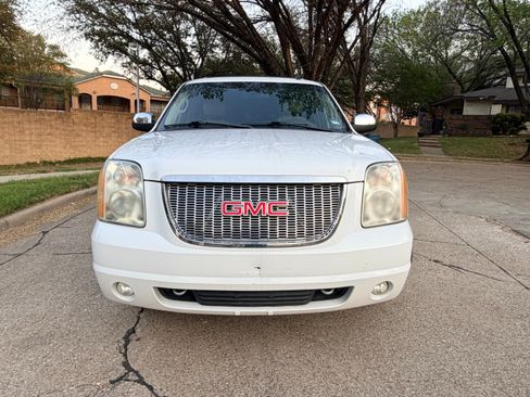 Used 2011 GMC Yukon XL SLT w/ Texas Edition image 6