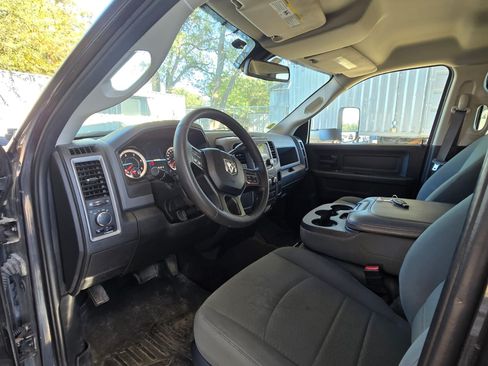 Used 2018 RAM 3500 Tradesman w/ Popular Equipment Group image 20