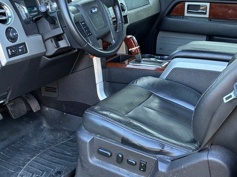 Used 2010 Ford F150 Lariat image 16