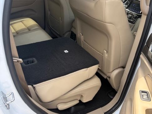 Used 2020 Jeep Grand Cherokee Limited image 14