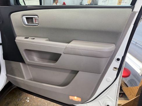 Used 2015 Honda Pilot LX image 17