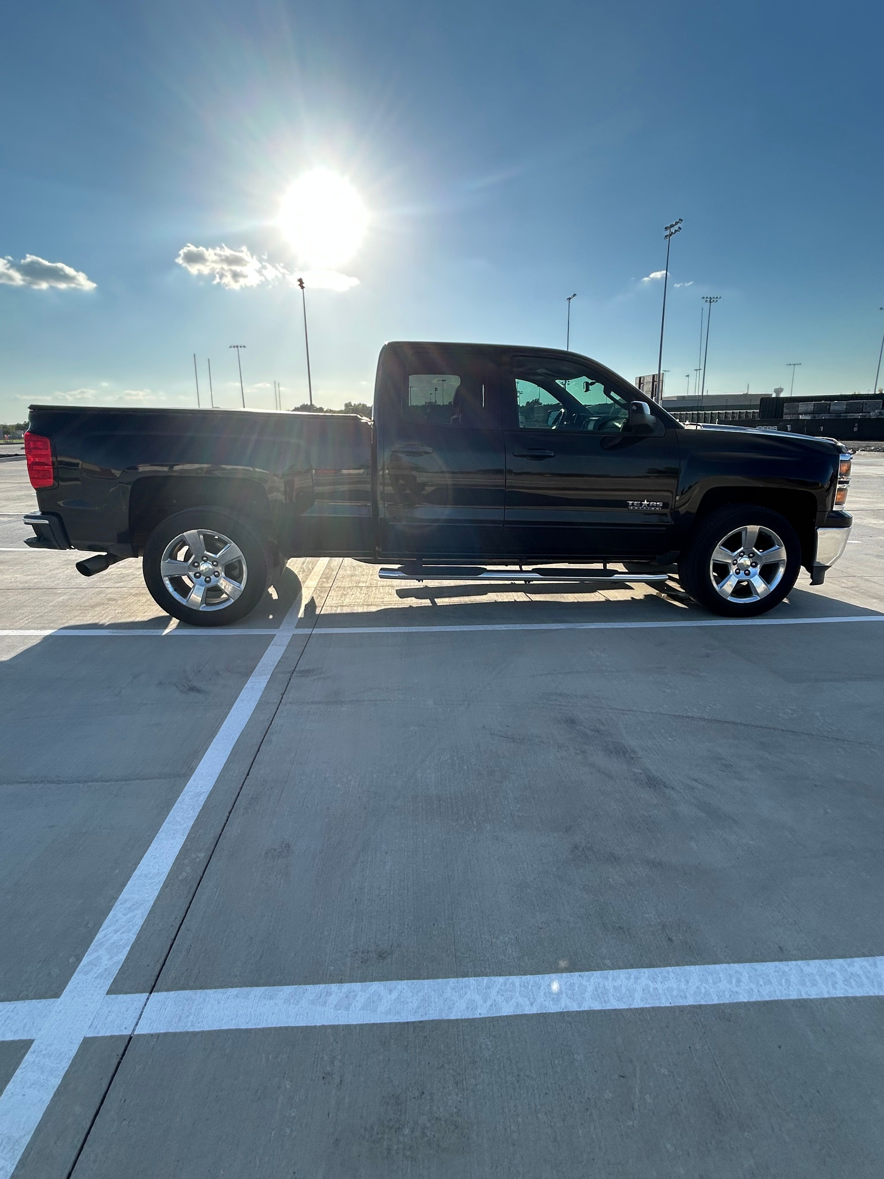 Used 2015 Chevrolet Silverado 1500 LT w/ Texas Edition, 1LT Trim RWD image 5