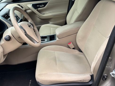 Used 2015 Nissan Altima 2.5 S w/ Power Driver Seat Package image 9