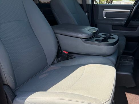 Used 2016 RAM 3500 SLT w/ Luxury Group AWD/4WD image 12
