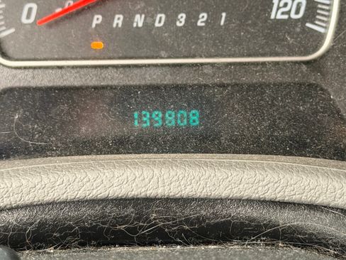 Used 2008 GMC Envoy SLE w/ Sun And Sound Package image 9