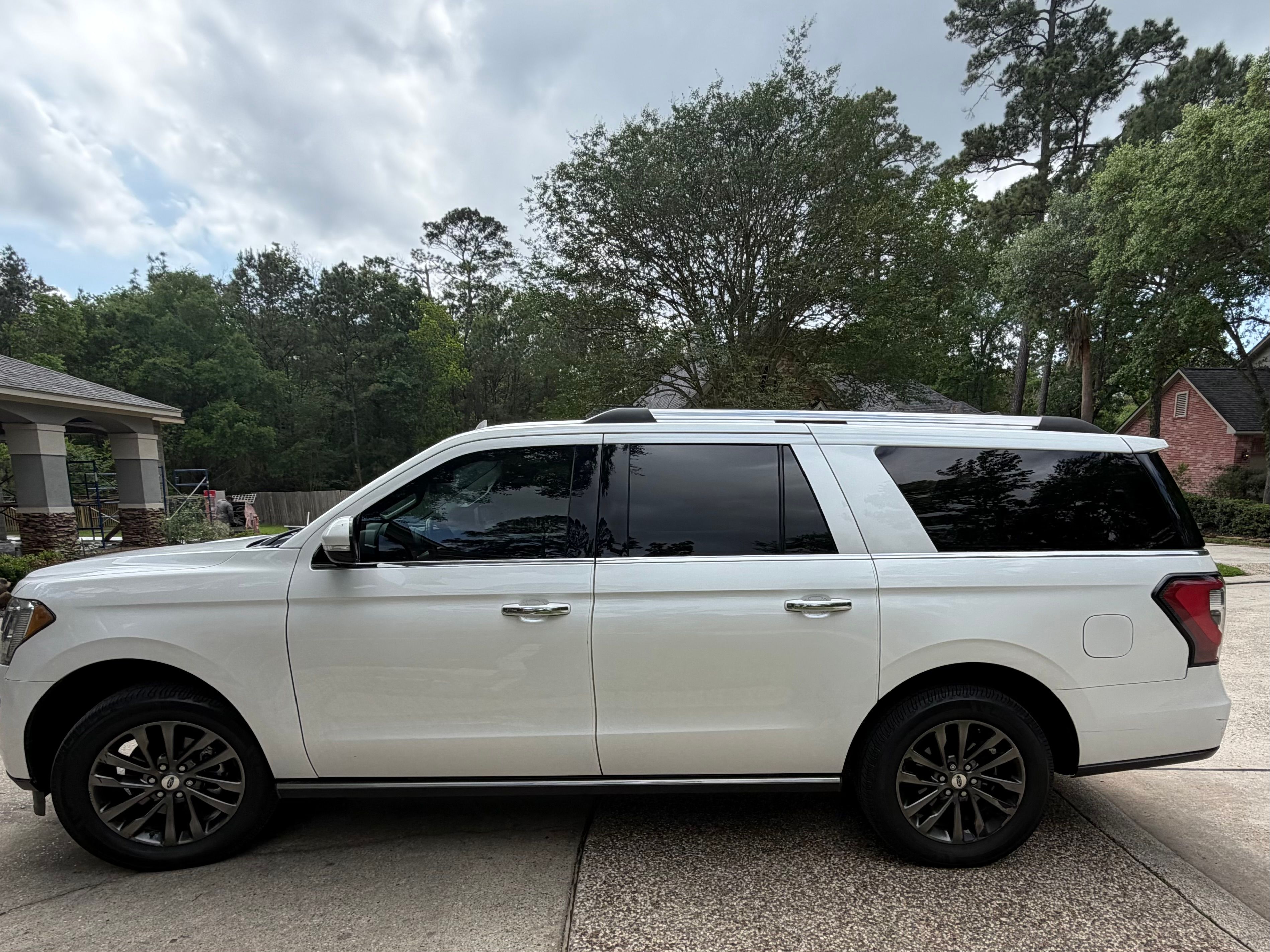 Used 2019 Ford Expedition Max Limited w/ Equipment Group 301A RWD image 1