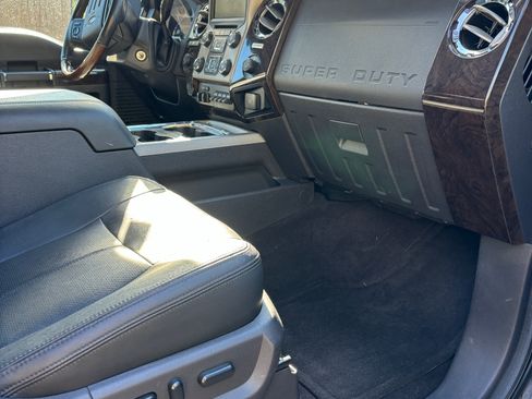 Used 2015 Ford F250 Platinum w/ FX4 Off-Road Package image 13