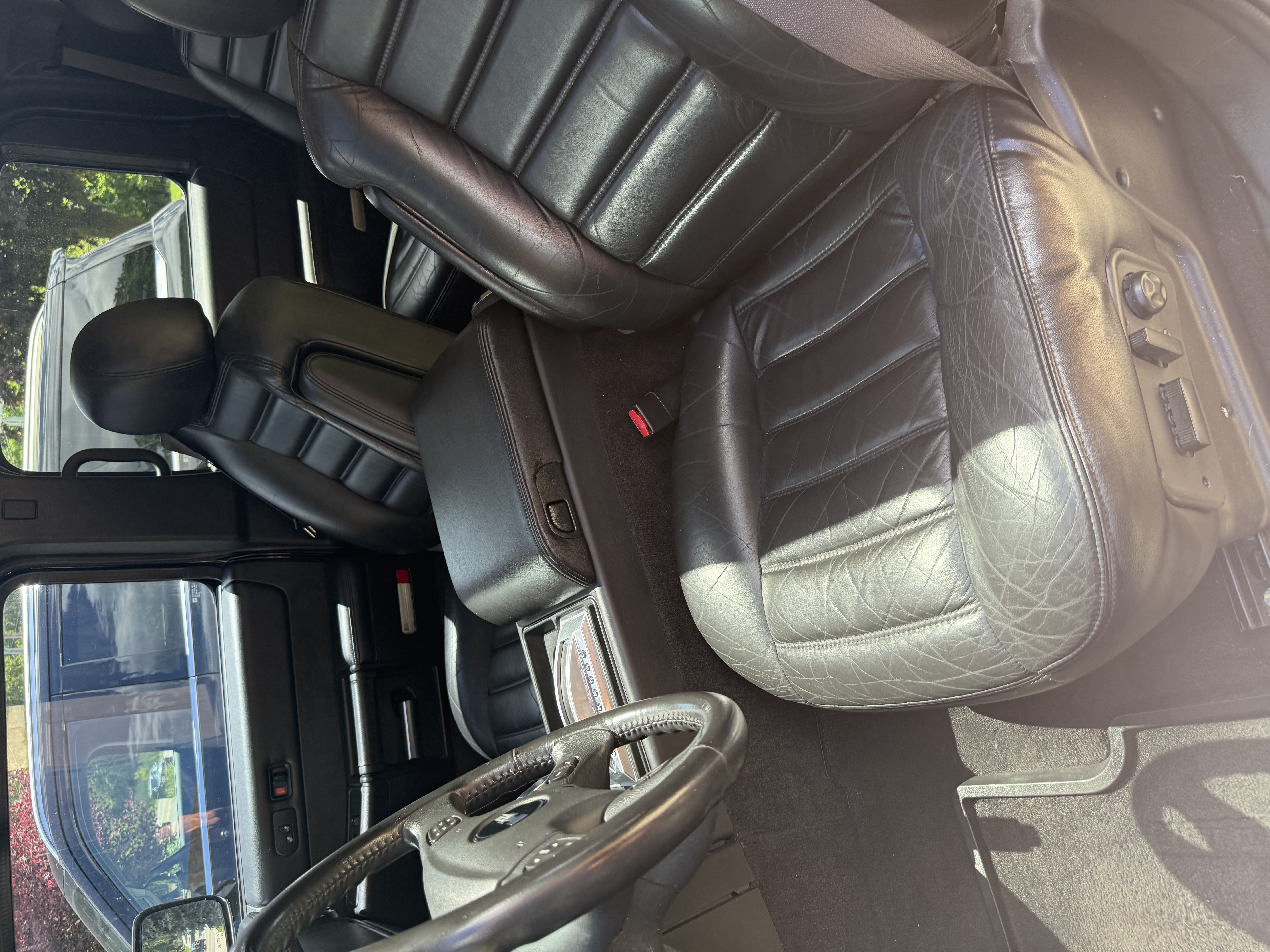 Used 2005 HUMMER H2 w/ Preferred Equipment Group AWD/4WD image 12
