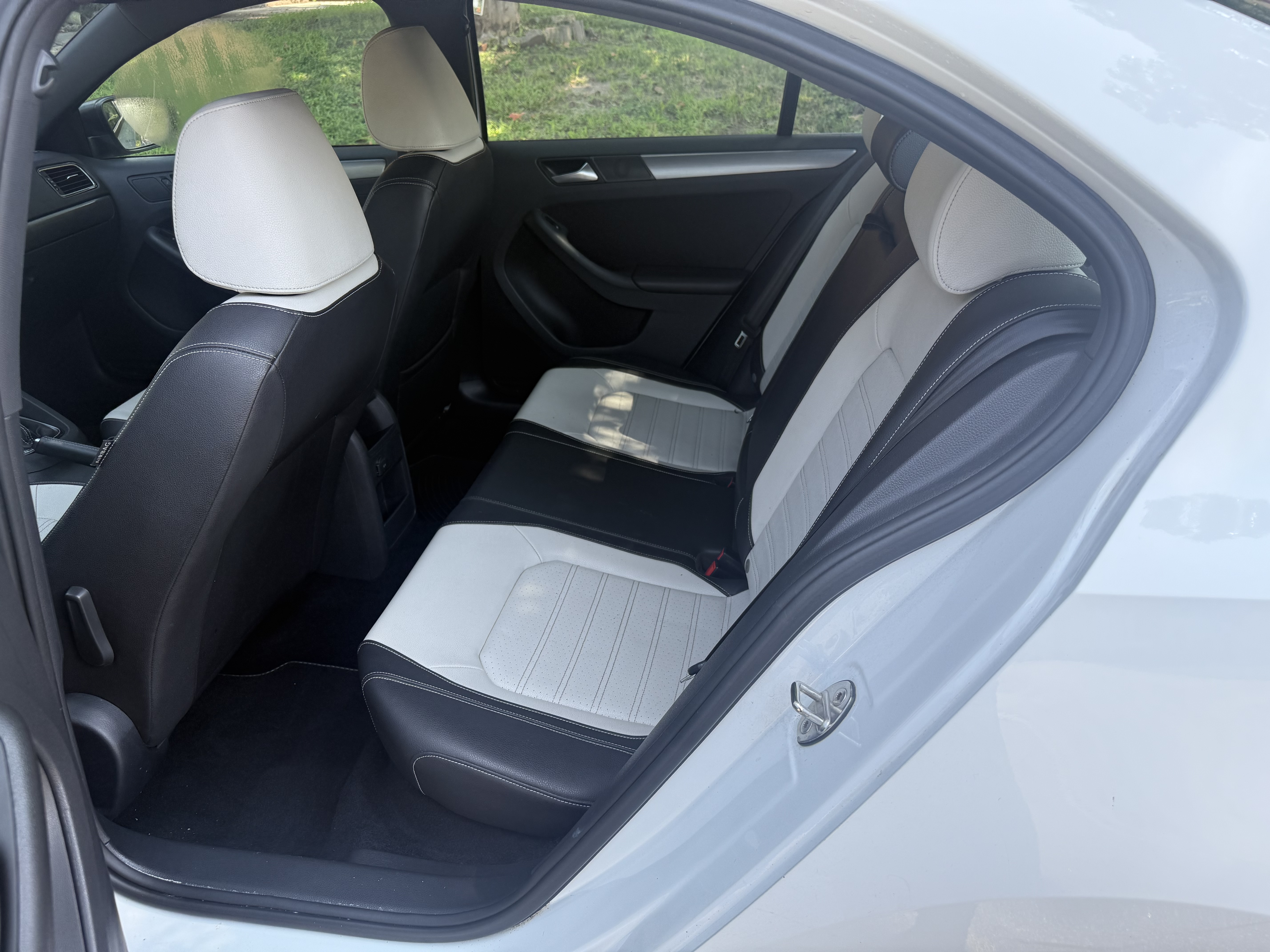 Used 2017 Volkswagen Jetta Sport FWD image 11
