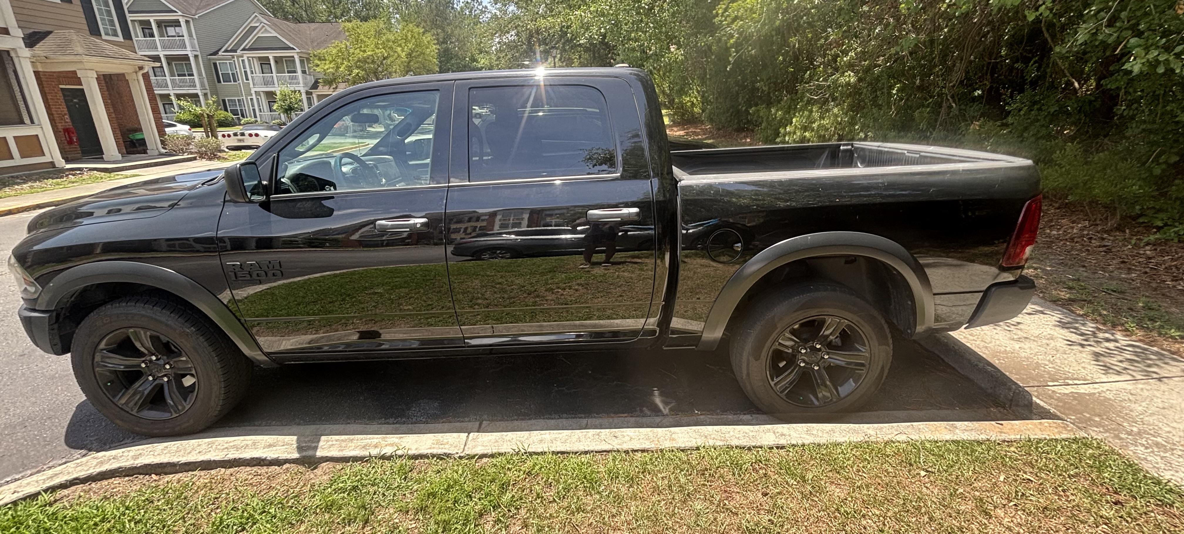 Used 2024 RAM 1500 Warlock AWD/4WD image 2