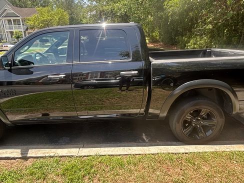Used 2024 RAM 1500 Warlock AWD/4WD image 2