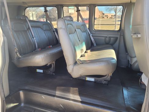 Used 2010 Chevrolet Express 1500 LS w/ Power Package image 5