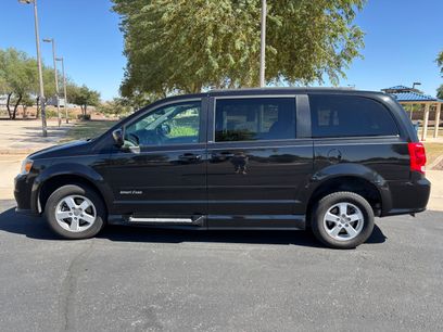 Used 2012 Dodge Grand Caravan SXT w/ UConnect Hands-Free Group