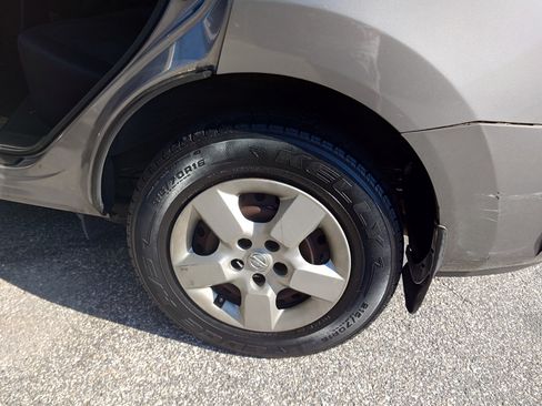 Used 2011 Nissan Rogue S AWD/4WD image 16