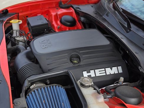 Used 2017 Dodge Charger R/T image 18