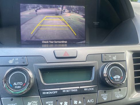 Used 2014 Honda Odyssey EX-L image 9