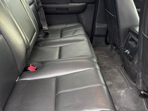 Used 2014 Chevrolet Silverado 2500 LTZ w/ LTZ Plus Package image 22