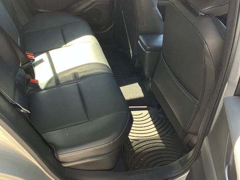 Used 2023 Toyota Prius Limited image 8