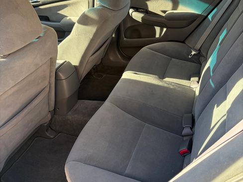 Used 2006 Honda Accord LX image 11