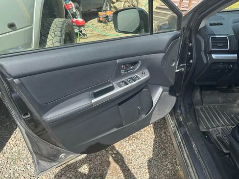 Used 2015 Subaru Crosstrek 2.0i Premium w/ Moonroof Package AWD/4WD image 6