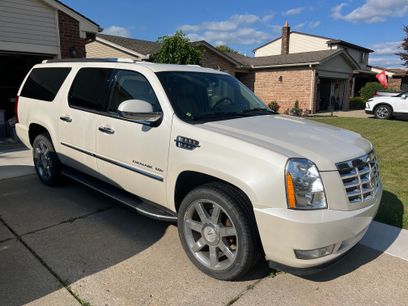 Used 2011 Cadillac Escalade ESV Luxury