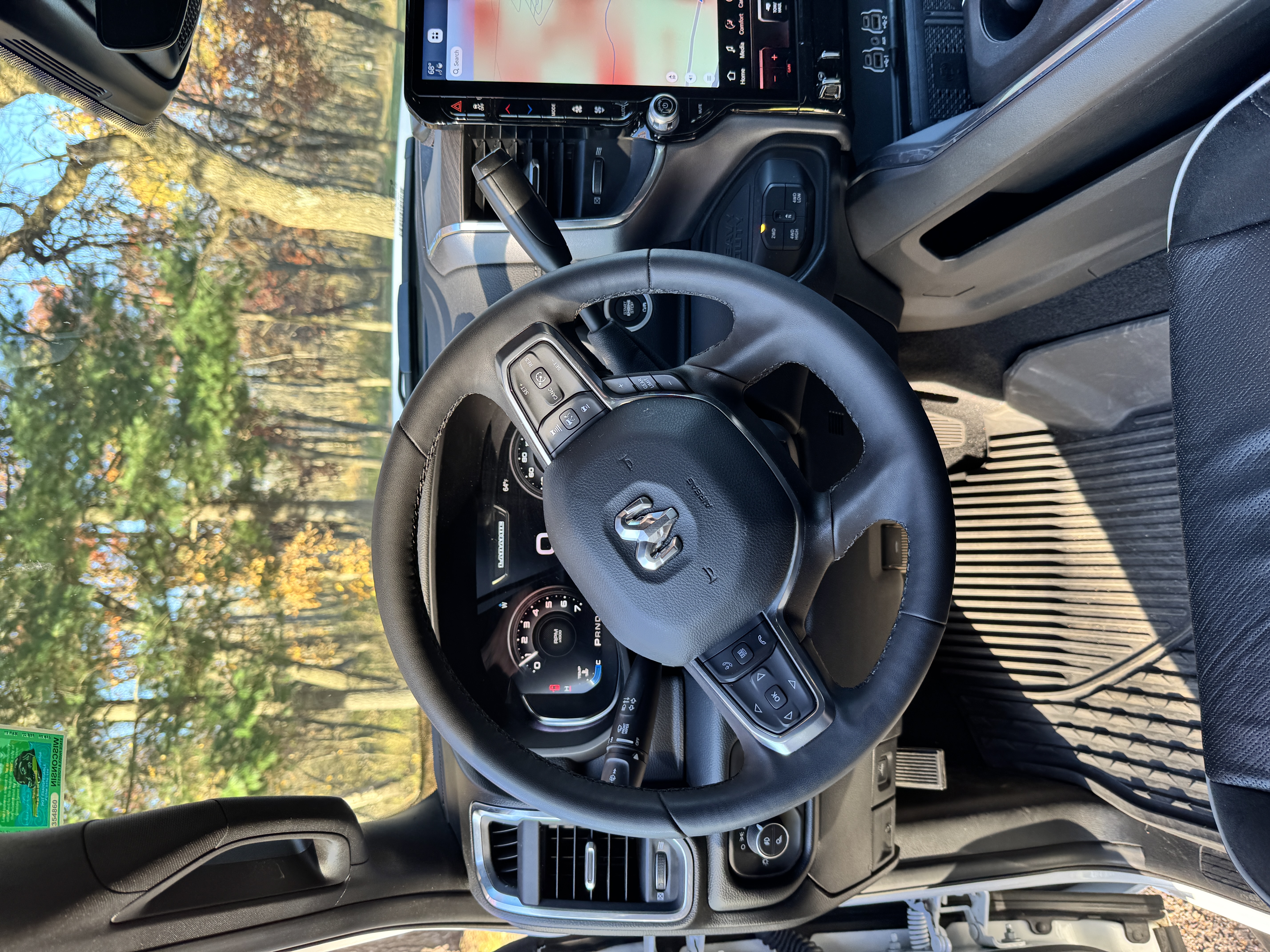 Used 2025 RAM 2500 Laramie AWD/4WD image 11