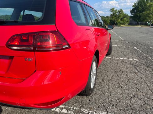 Used 2017 Volkswagen Golf S FWD image 15