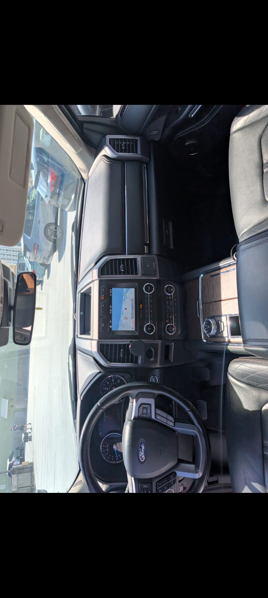 Used 2019 Ford Expedition Platinum RWD image 12