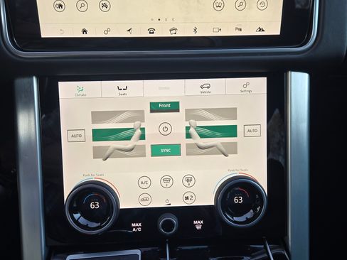 Used 2020 Land Rover Range Rover HSE image 22