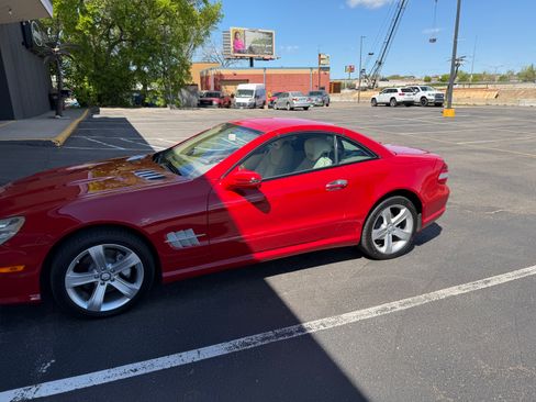 Used 2009 Mercedes-Benz SL 550 image 8