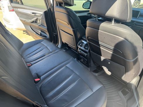 Used 2015 BMW X5 xDrive35d image 10