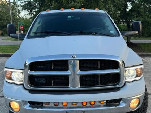 Used 2005 Dodge Ram 2500 Truck SLT RWD image 13