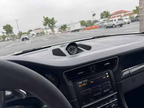 Used 2014 Porsche 911 GT3 RWD image 19