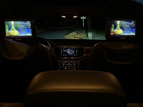 Used 2018 Volkswagen Atlas SEL image 26